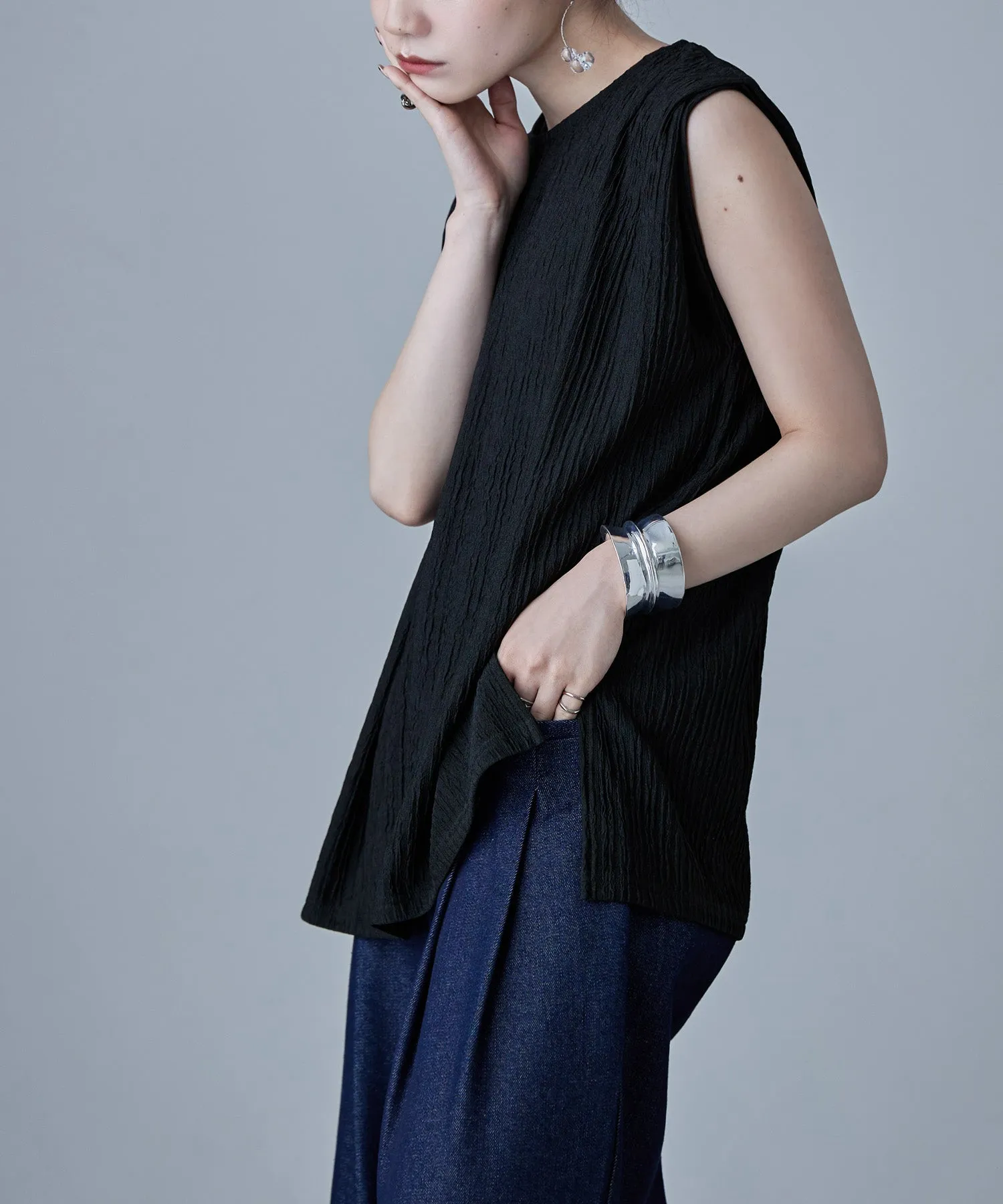 Shiny pleated shoulder tuck tops