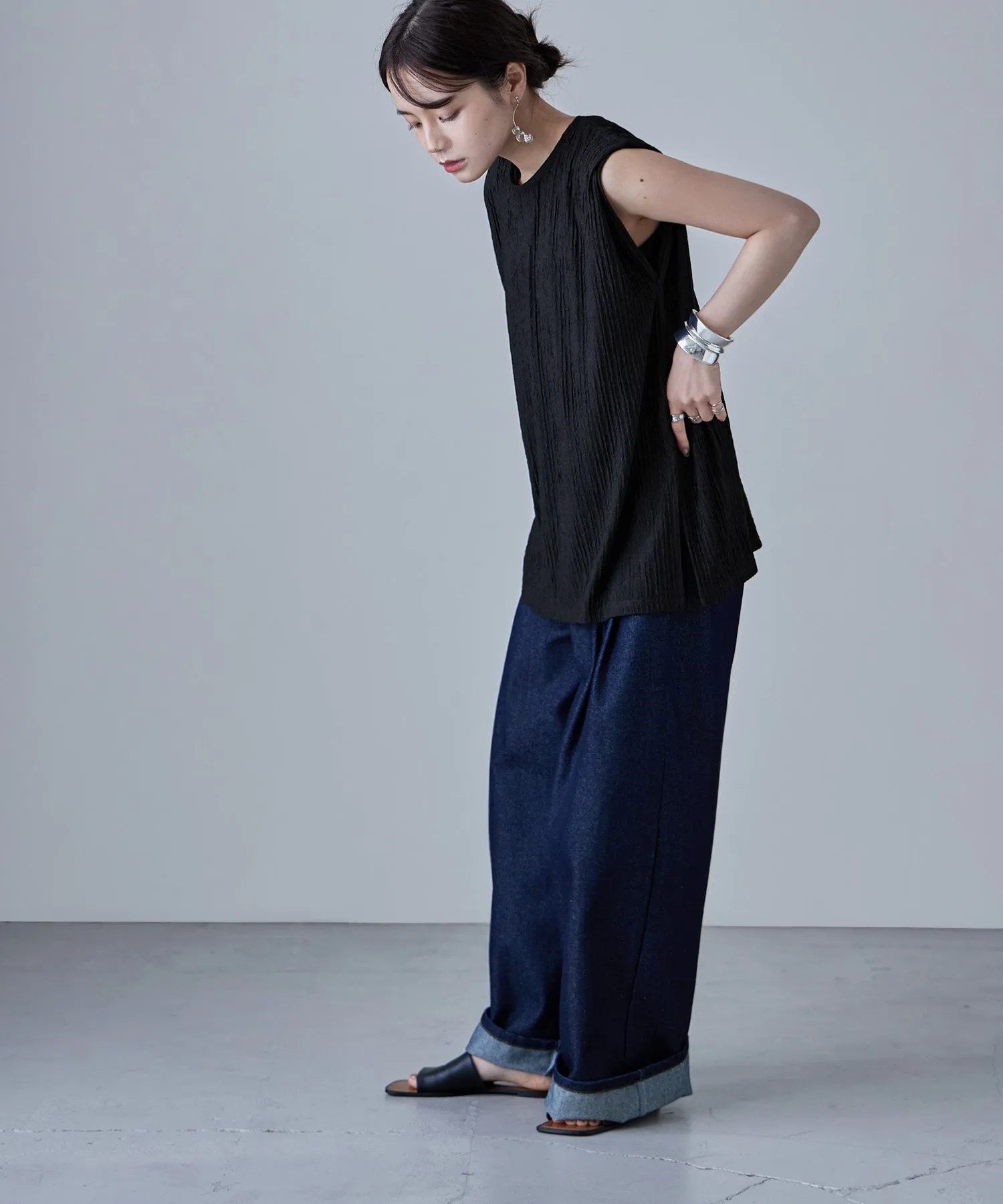 Shiny pleated shoulder tuck tops
