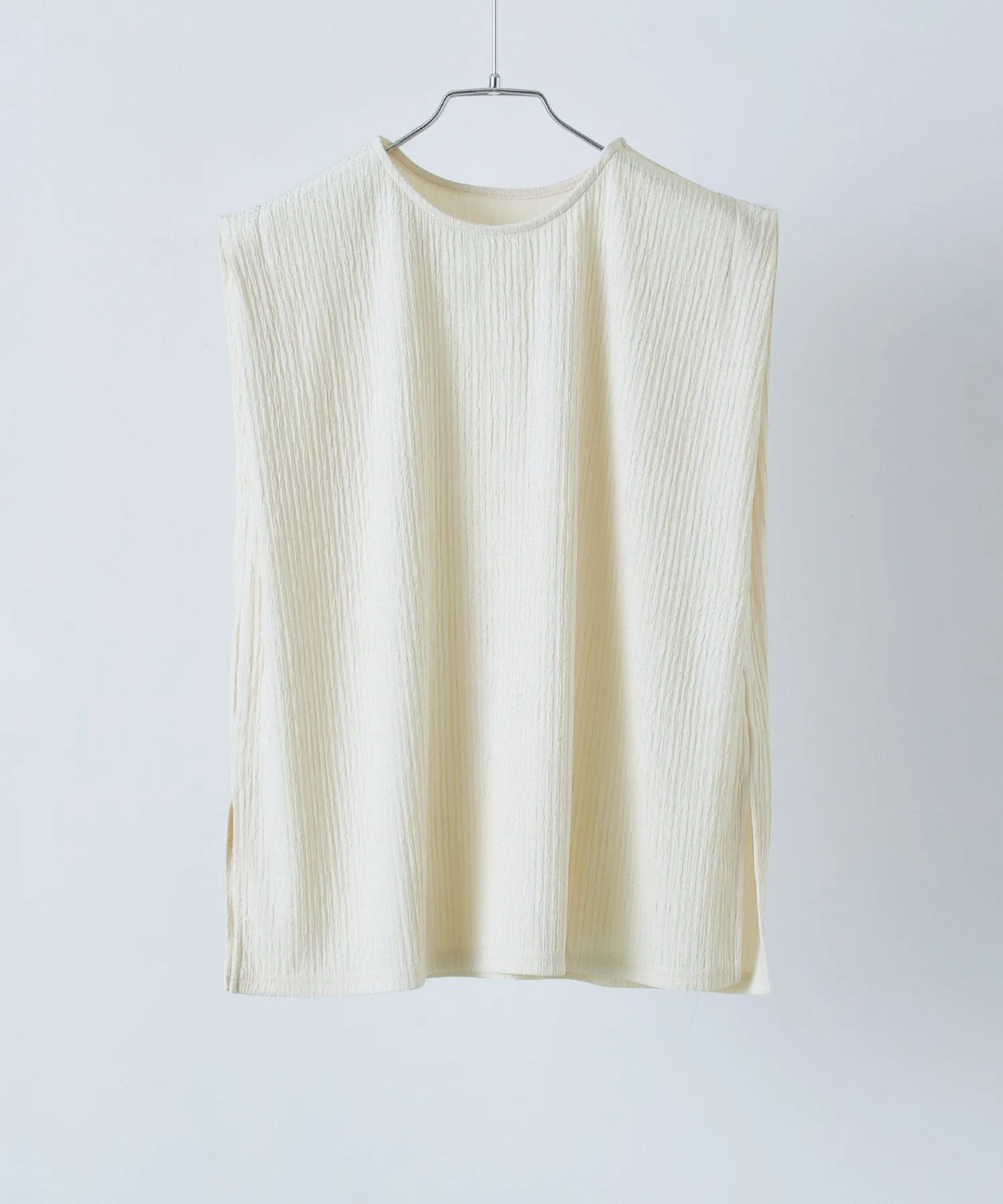 Shiny pleated shoulder tuck tops