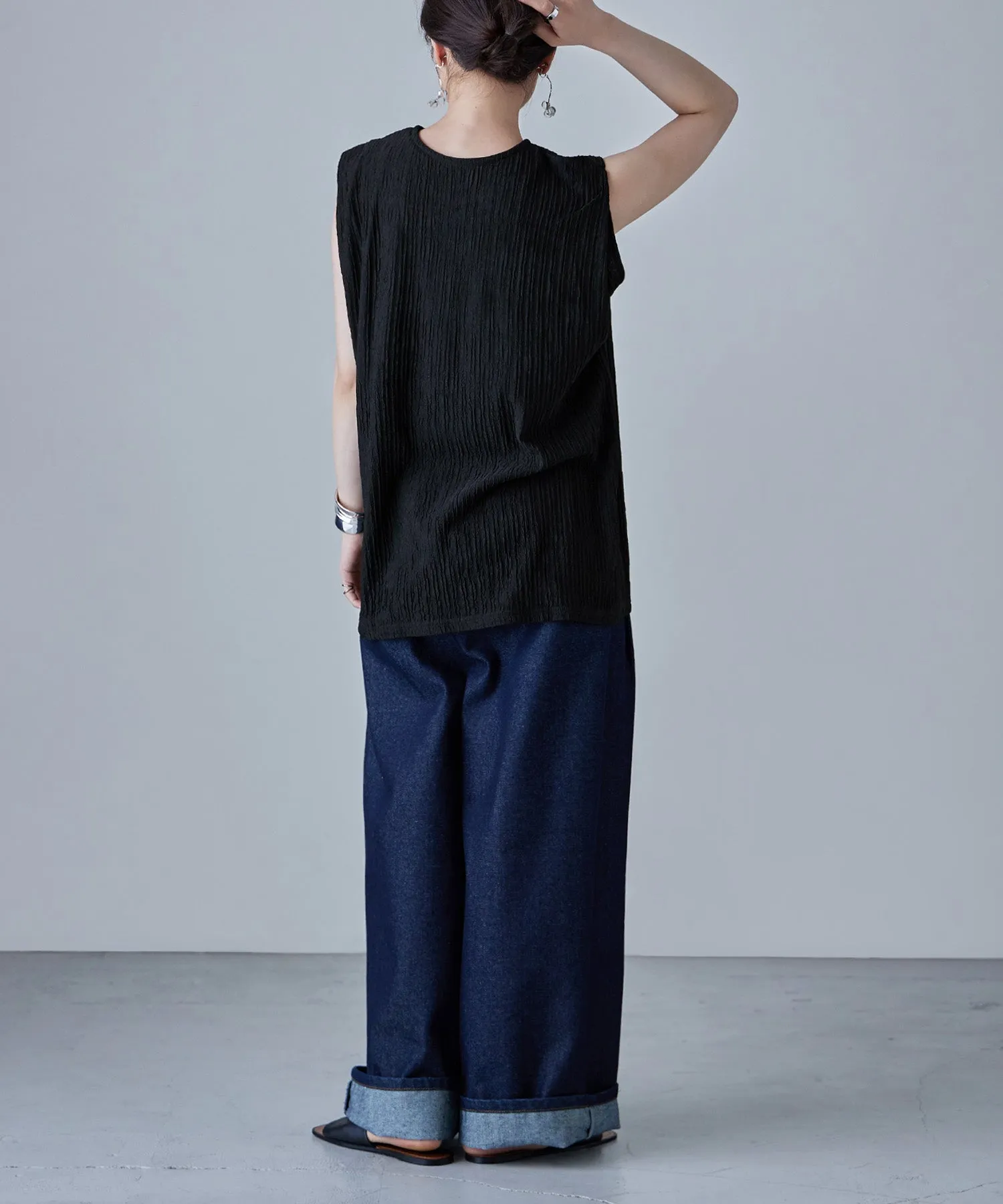 Shiny pleated shoulder tuck tops