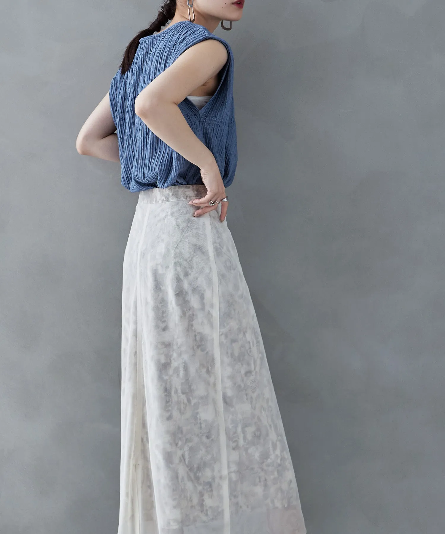 Shiny pleated shoulder tuck tops