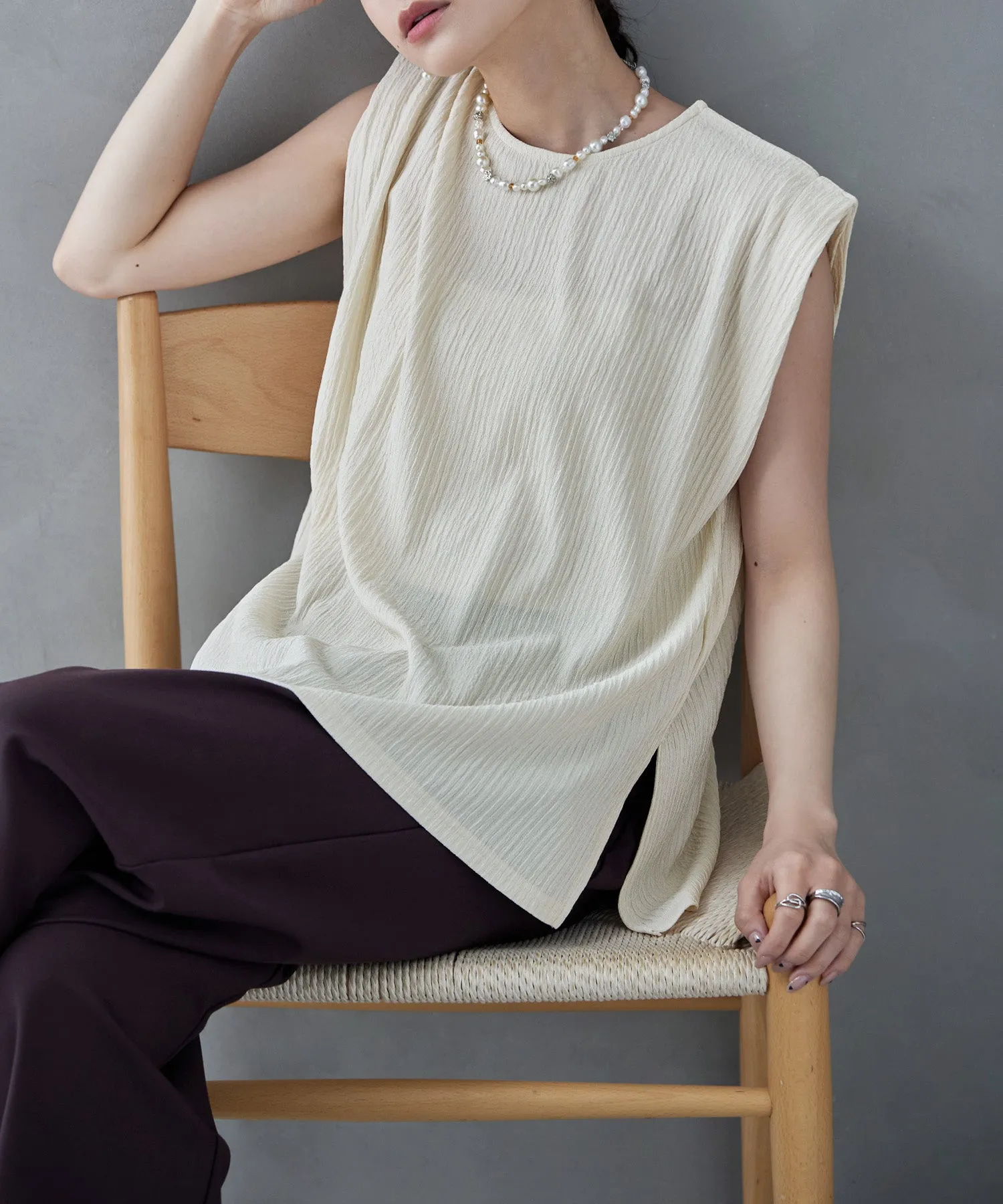 Shiny pleated shoulder tuck tops