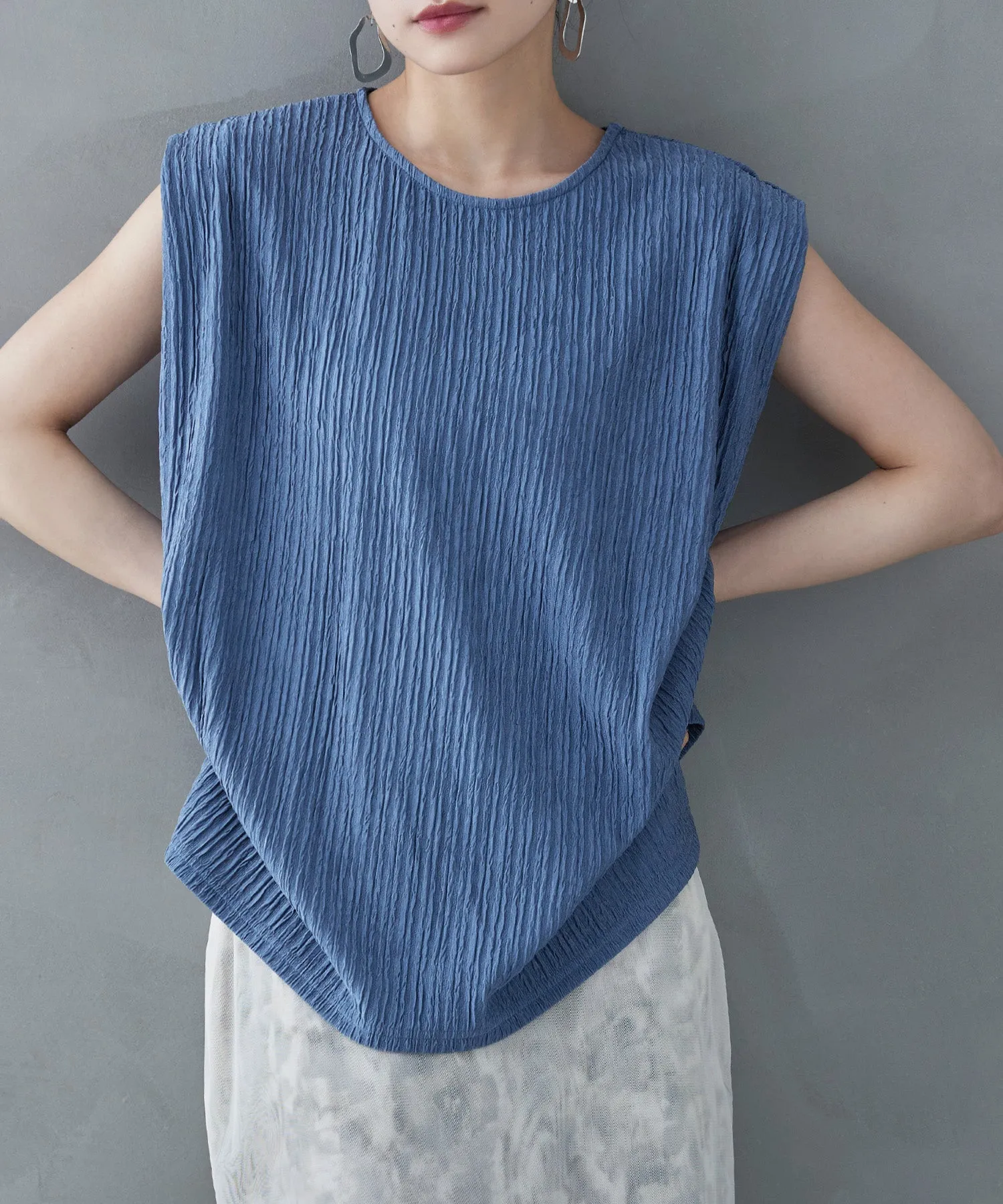 Shiny pleated shoulder tuck tops