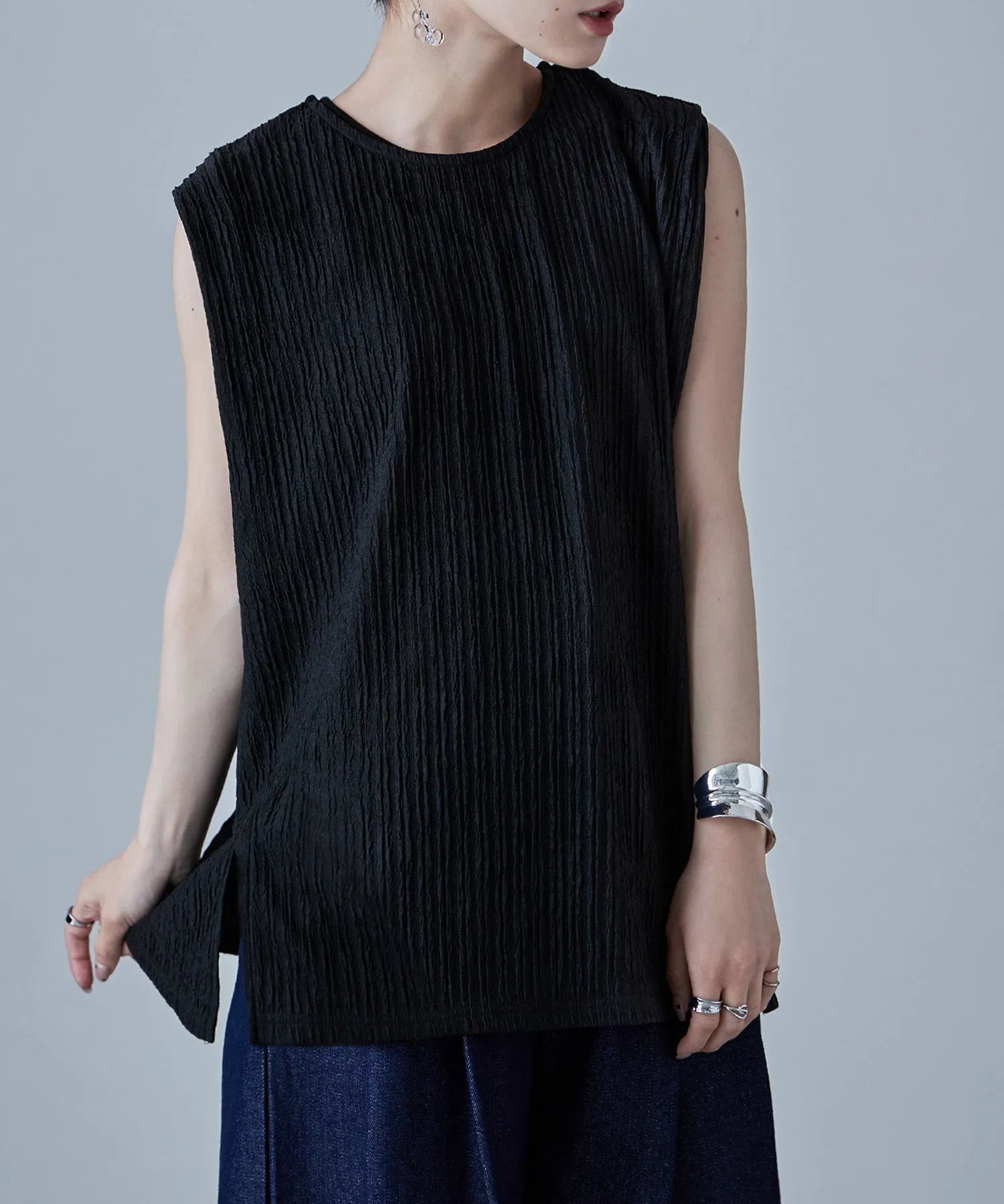 Shiny pleated shoulder tuck tops