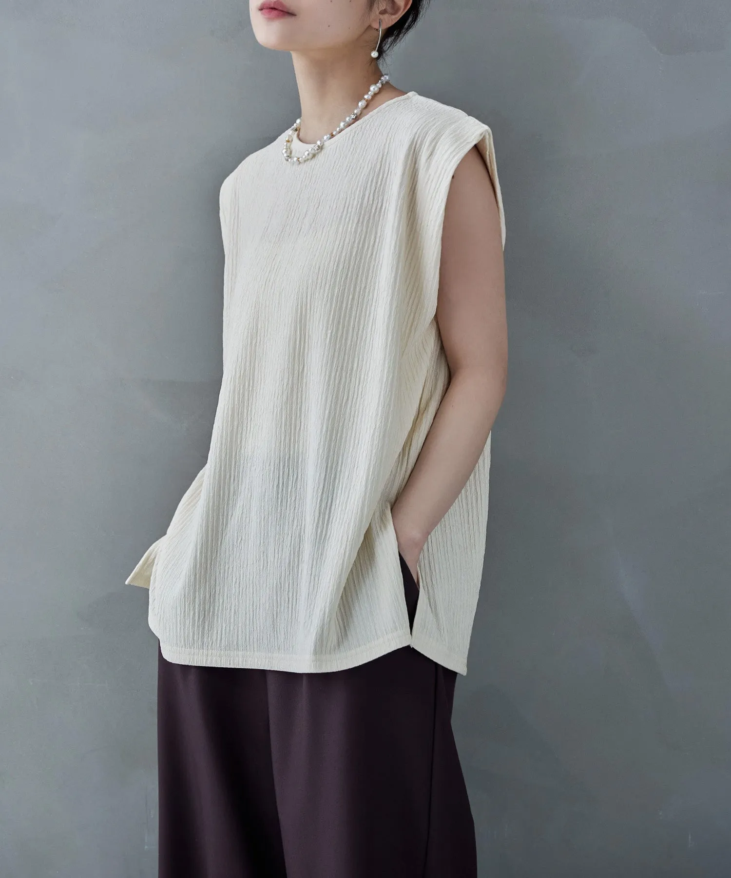 Shiny pleated shoulder tuck tops