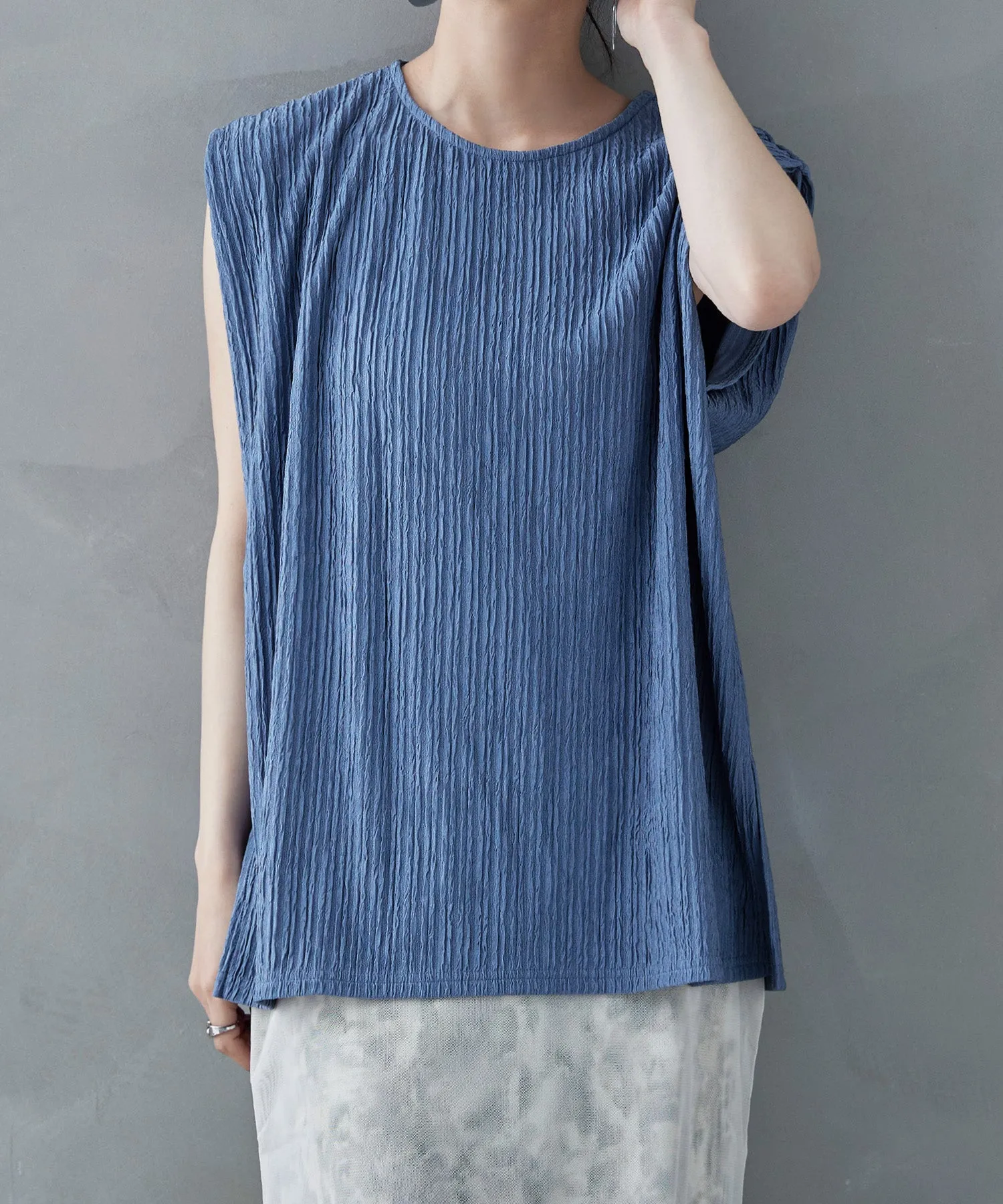 Shiny pleated shoulder tuck tops