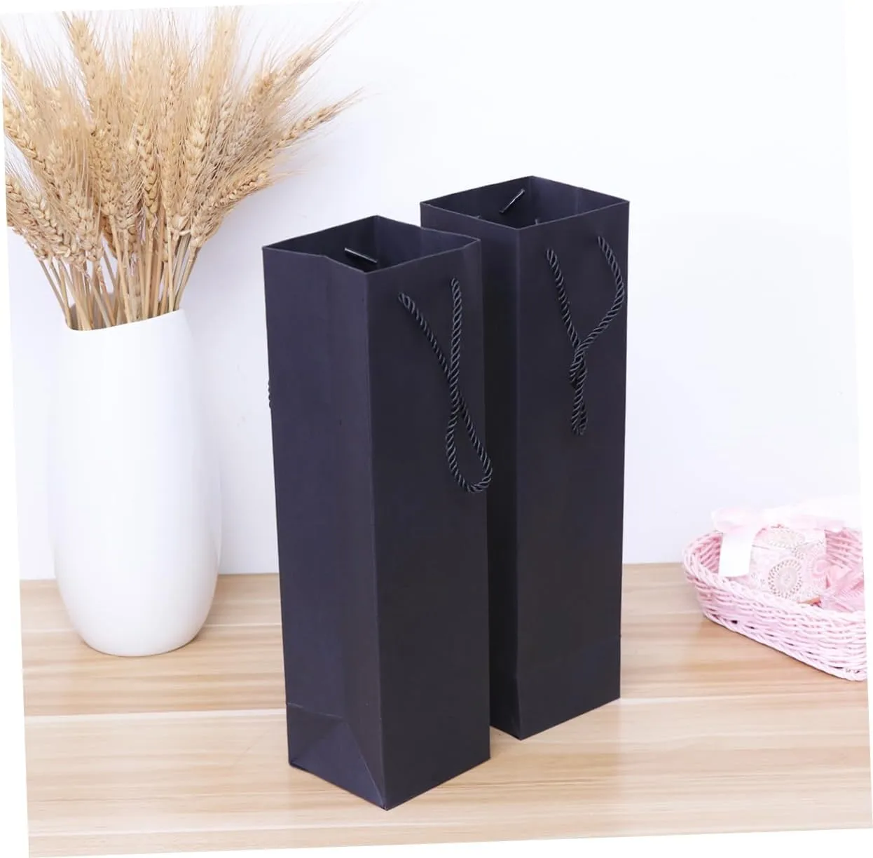 Wakauto 10pcs Paper Wine Bottle Bags with Handles Black Wine present Bags and Recyclable Tote for Easy Carrying and Convenient Packaging