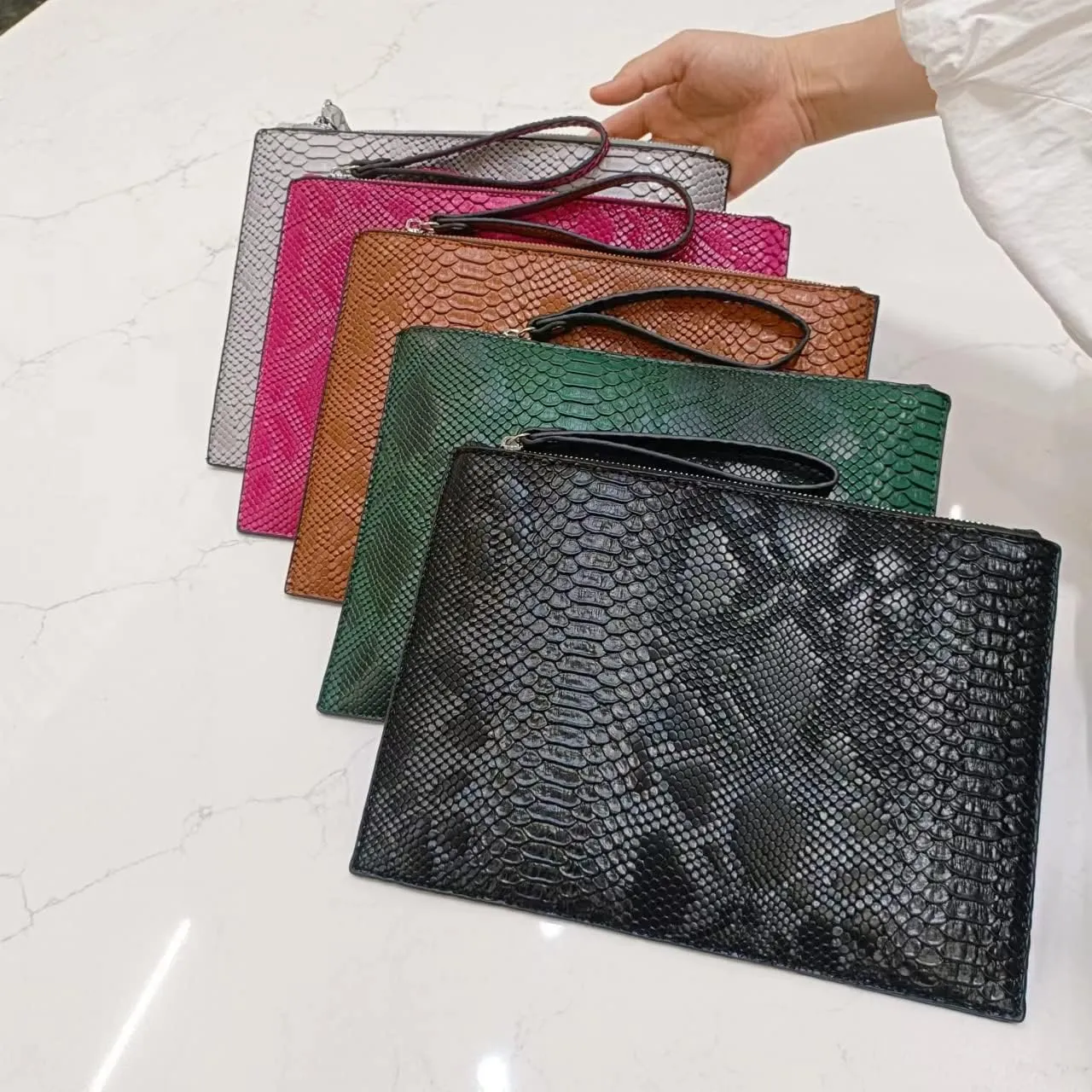Women Clutches Fashion Snakeskin PU Leather Party Envelope Purse Bag with Hand Strap